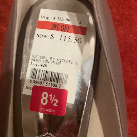 Never been worn! - Picture 2 of 2